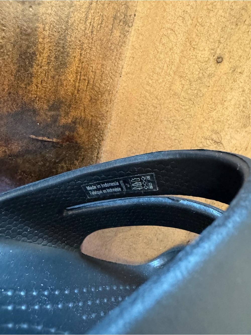 CROCS Women's Kadee II Sandal - Picture 8 of 11